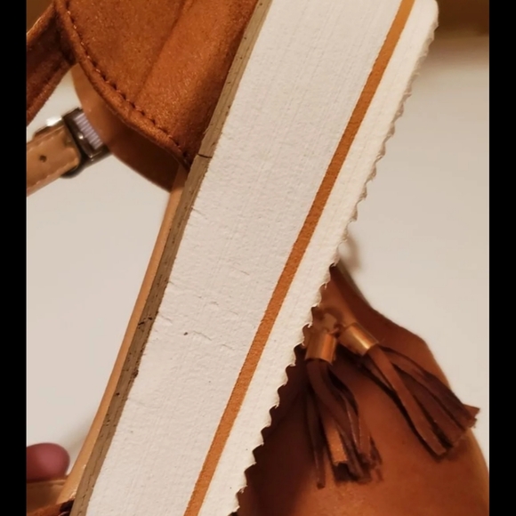 Pixie Platform - Picture 3 of 5